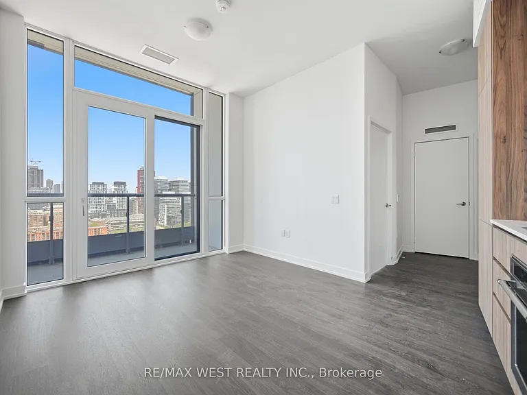 15 Richardson St #2101 — Photo 16