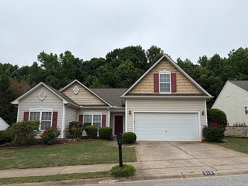 315 Highgate Cir Photo 1