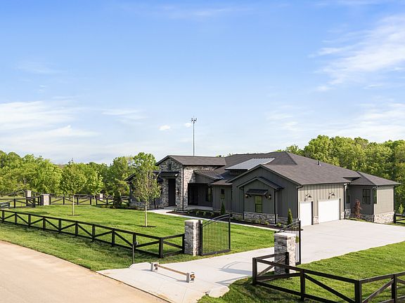 4th image of 7140 Bonterra Dr Lot 111