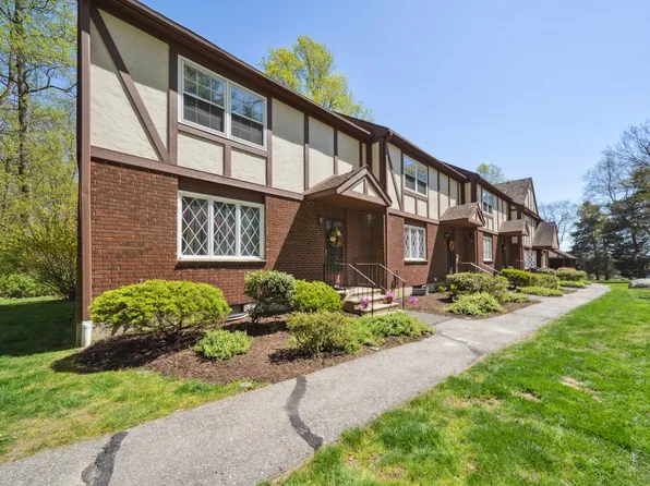 7 Derbyshire #7, Derby, CT 06418
