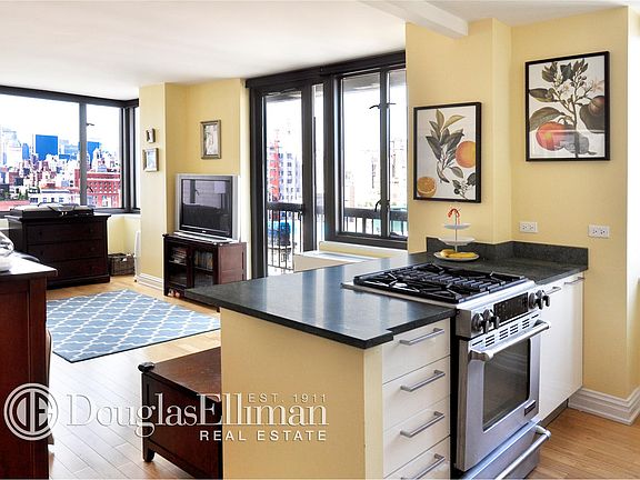 2nd image of 1438 3rd Ave APT 18A