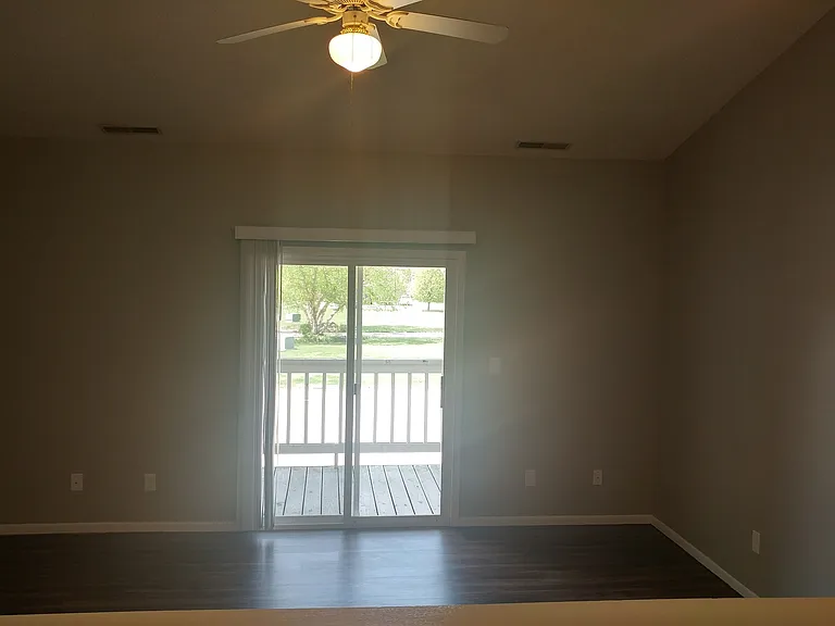 80 Bridgewater Ct — Photo 11