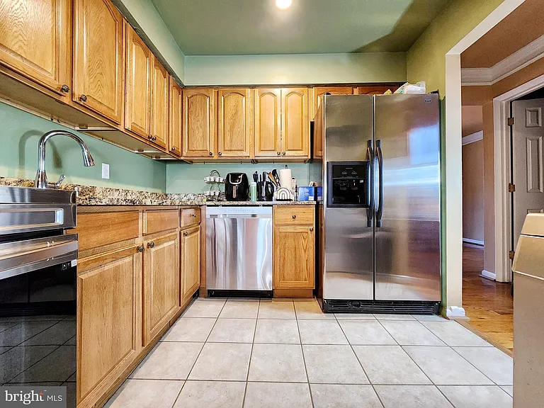 8245 Wycliffe Ct — Photo 5