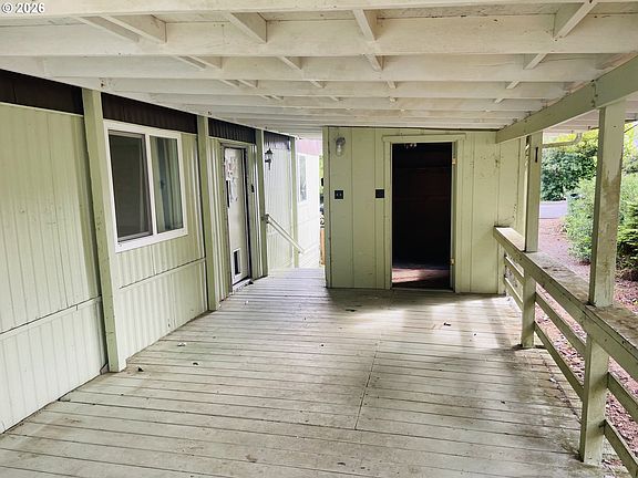 2nd image of 1600 Rhododendron Dr Space 288