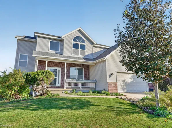 1815 Erik Rd, Cedar Falls, IA 50613