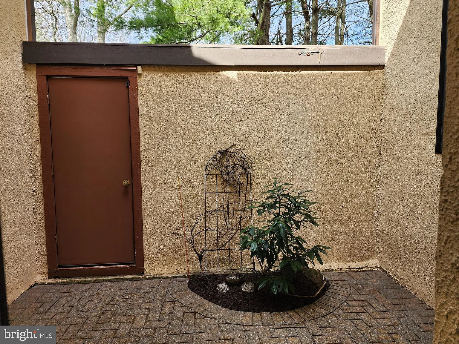 3 bed, 3.5 bath, 1814 sqft, $4,500 — Photo 3