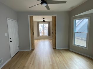 2826 N Sawyer Ave FLOOR 2, Chicago, IL 60618