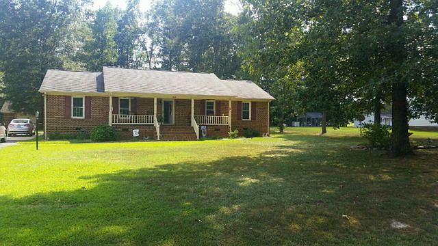 1st image of 202 Tall Oaks Dr