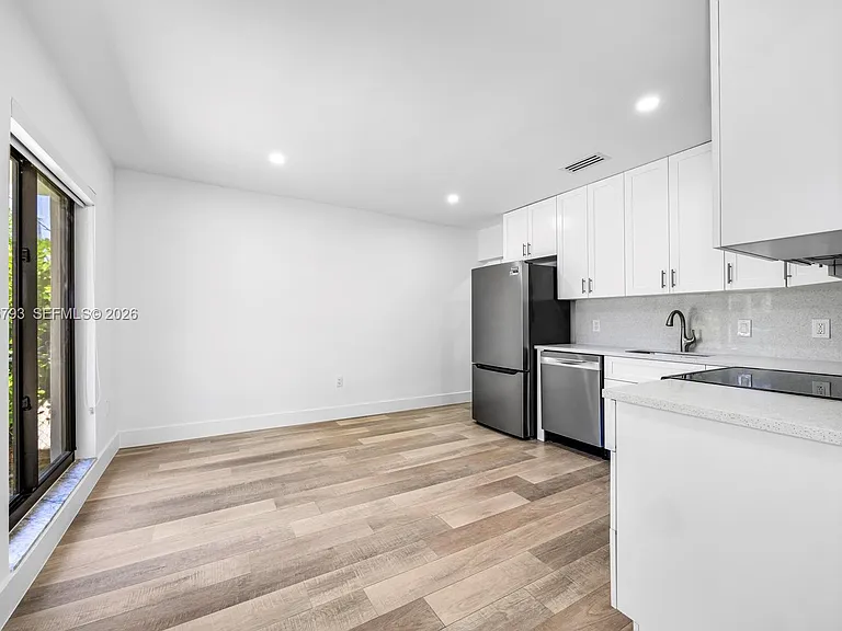 3050 SW 26th St #3050 — Photo 7