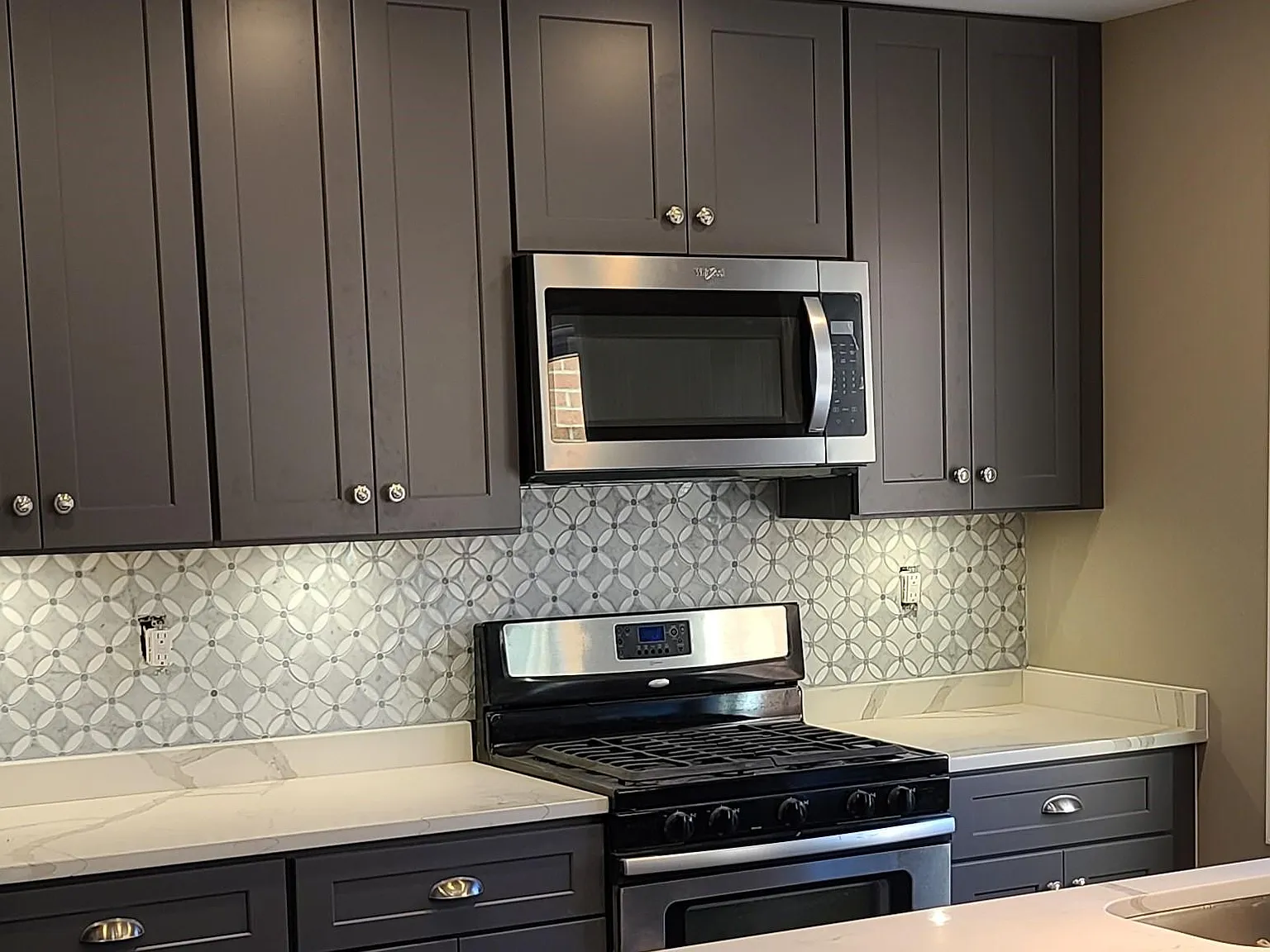 4 bed, 3.5 bath, 1890 sqft, $2,995 — Photo 1