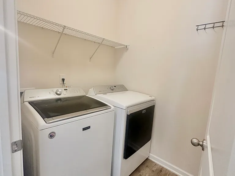 567 Hay Hill Ln — Photo 12