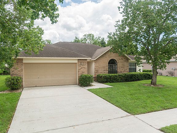 3rd image of 10305 Ashley Oaks Dr