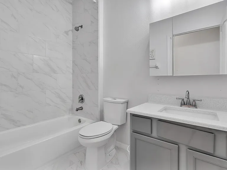 4810 Halls Mill Xing — Photo 27