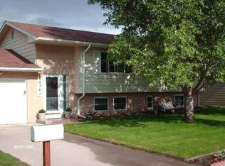 4763 Pineridge Ave, Cheyenne, WY 82009