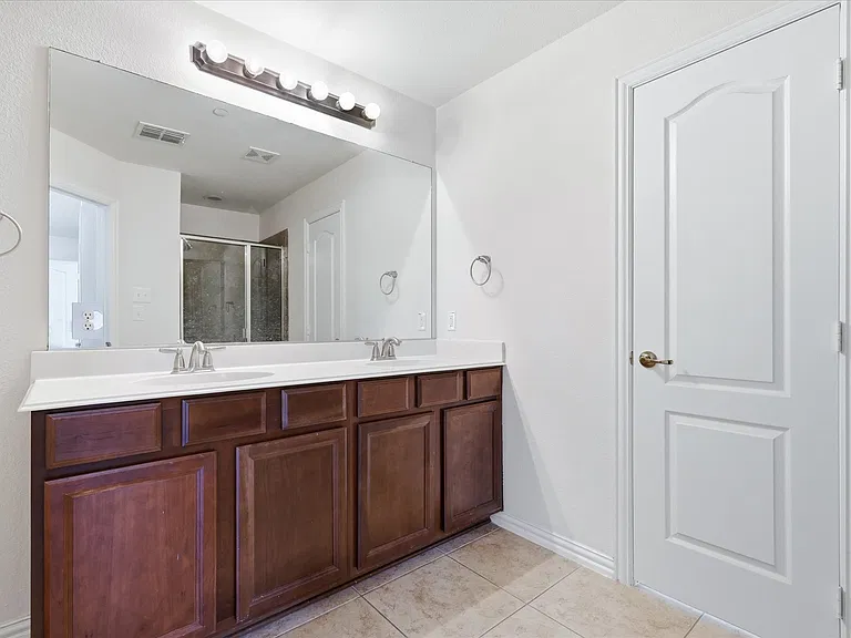 2649 Jacobson Dr — Photo 7