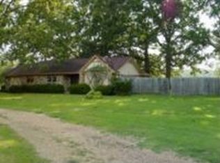 1143 Longview Adaton Rd, Starkville, MS 39759