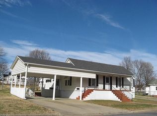 1211 Ridge Ave, Eden, NC 27288