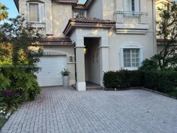 6861 NW 107th Ct, Doral, FL 33178