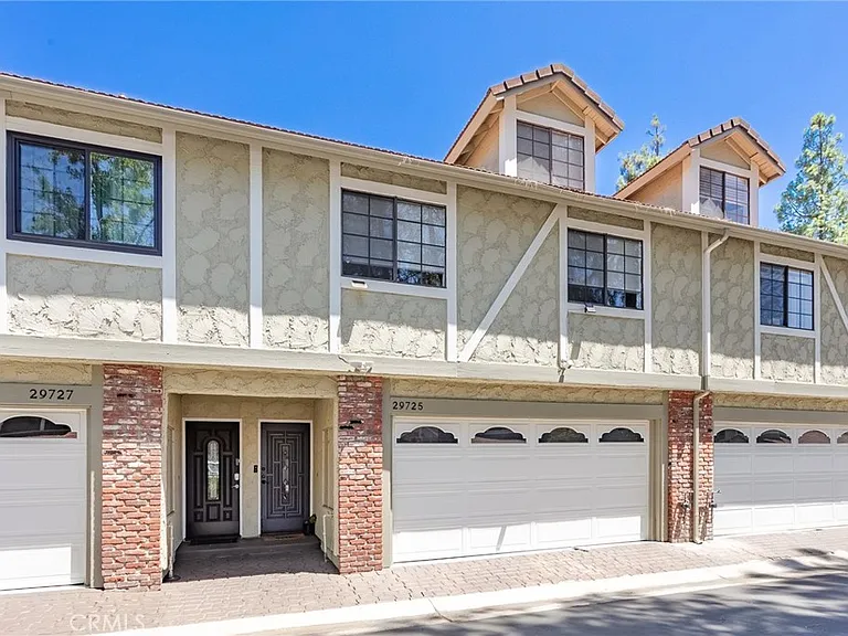29725 Windsong Ln — Photo 1