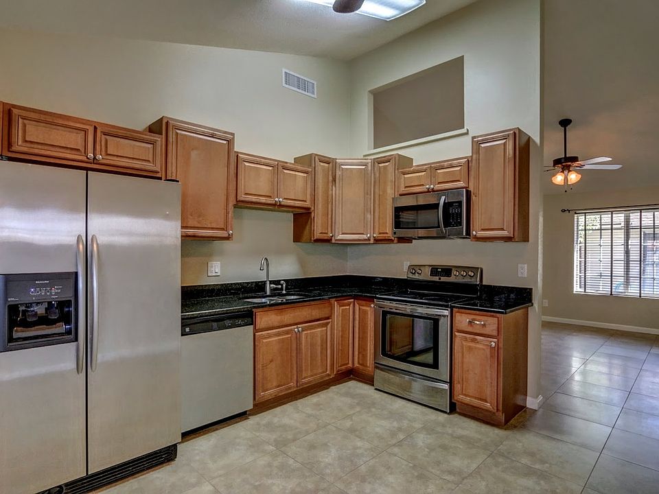 1st image of 8925 W Manzanita Dr