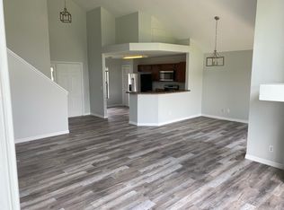 250 Lakebreeze Cir, Lake Mary, FL 32746