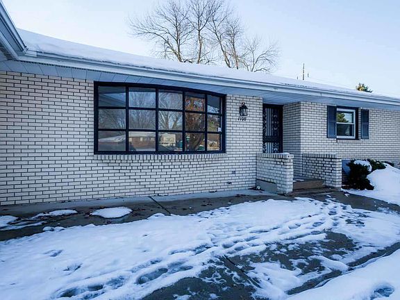2nd image of 1108 Crystal Dr
