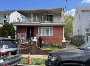 12245 Milburn St, Springfield Gardens, NY 11413