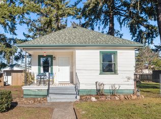 8261 SE Clatsop St, Portland, OR 97266