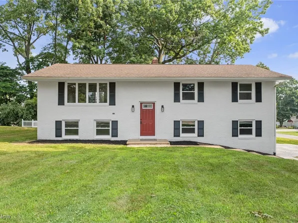3156 Sheila St NW, Massillon, OH 44646