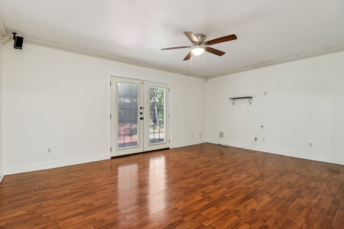 next background image