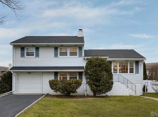 350 Lake Ave, Colonia, NJ 07067