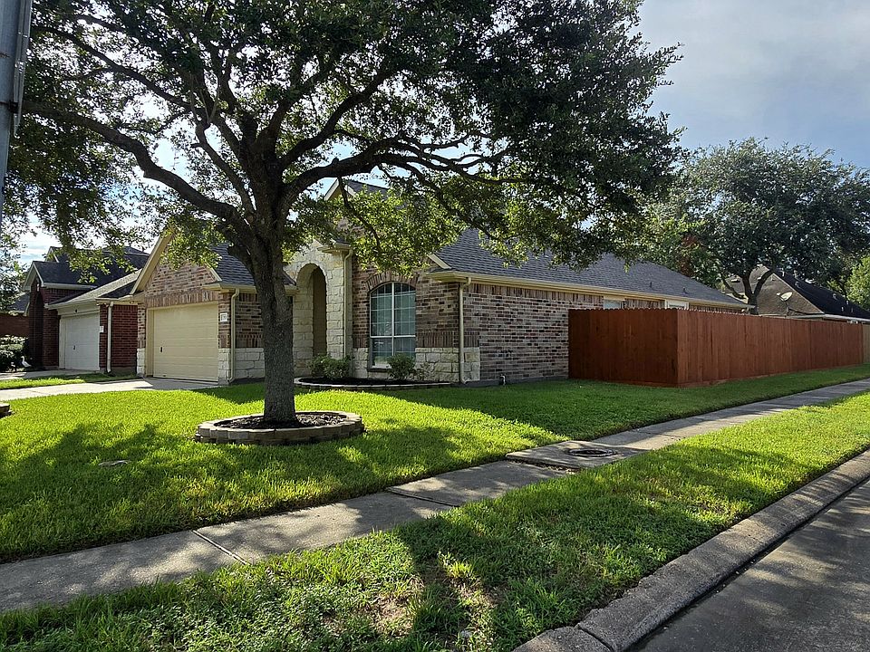 1st image of 2926 Landing Edge Ln
