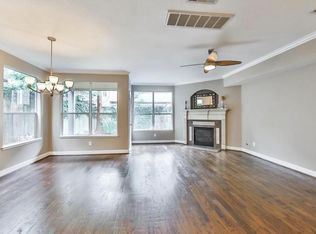 415 Asbury St, Houston, TX 77007