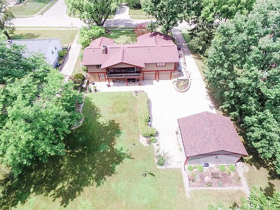 5th image of 1839 Gloucester Dr