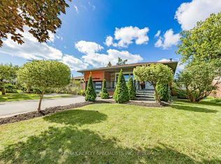 16 Langevin Cres, Toronto, ON M1C 2B6