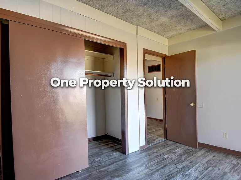 1335 E Logan St #1335 — Photo 11
