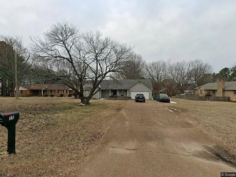 15 Fair Acres Cv — Photo 1