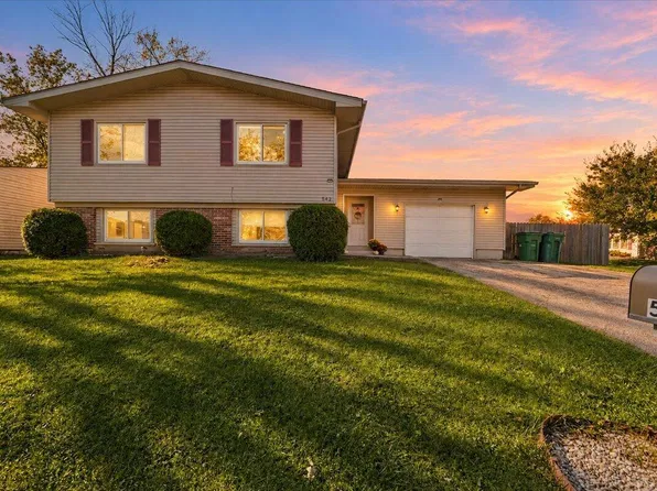 542 Riviera Rd, Valparaiso, IN 46385