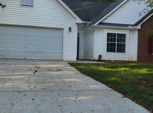 10883 Knotty Pine Pl, Hampton, GA 30228