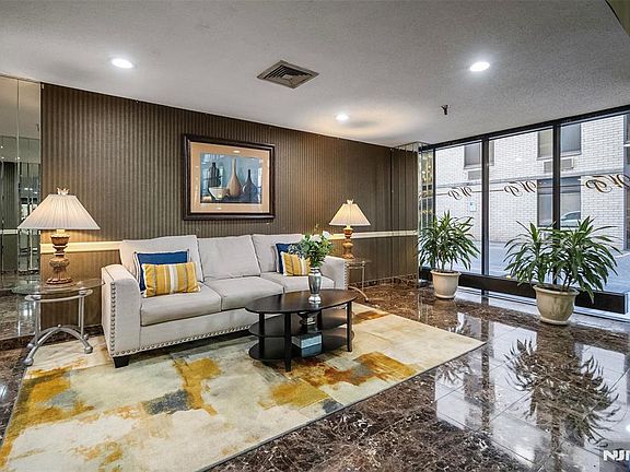 5th image of 326 Prospect Ave APT 5G