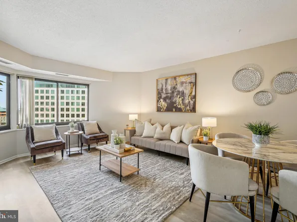 900 Stafford St #1102, Arlington, VA 22203