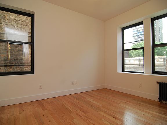 5th image of 611 W 180th St APT 14