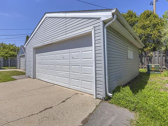 4th image of 2316 Main AVENUE