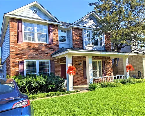 1060 Maltese Ln Photo 1