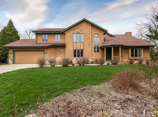 20760 Hunters Run, Brookfield, WI 53045