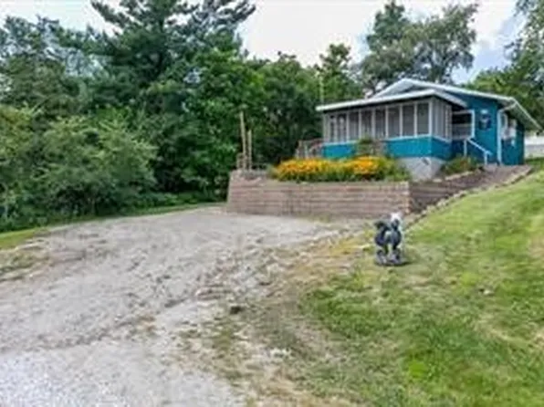 1050 Rock Creek West St, Kellogg, IA 50135