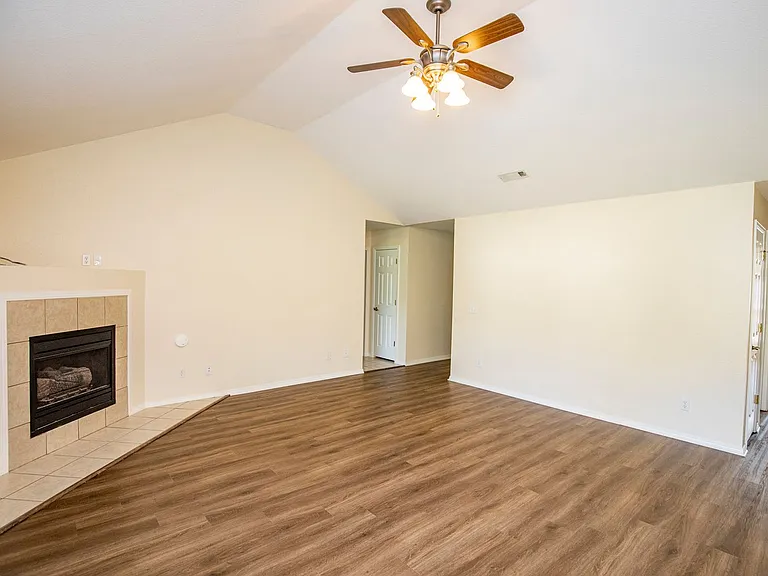 2 Watling Ln — Photo 4