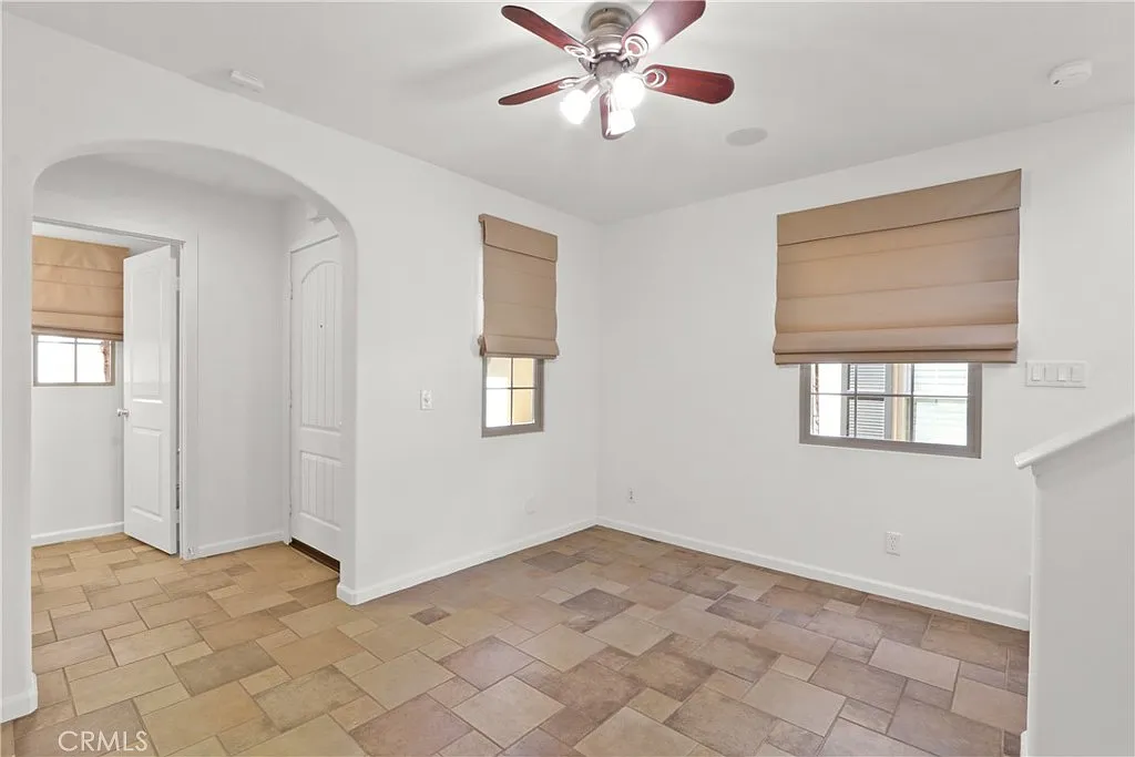 2 bed, 1.5 bath, 1071 sqft, $3,650 — Photo 4