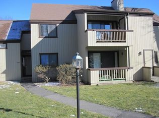 15 Algonquin Ln #B, Stratford, CT 06614