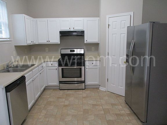 5th image of 3928 Shenfield Dr